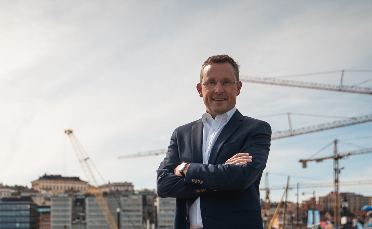 Tony Andersson utanför Skeppsbron i Stockholm.